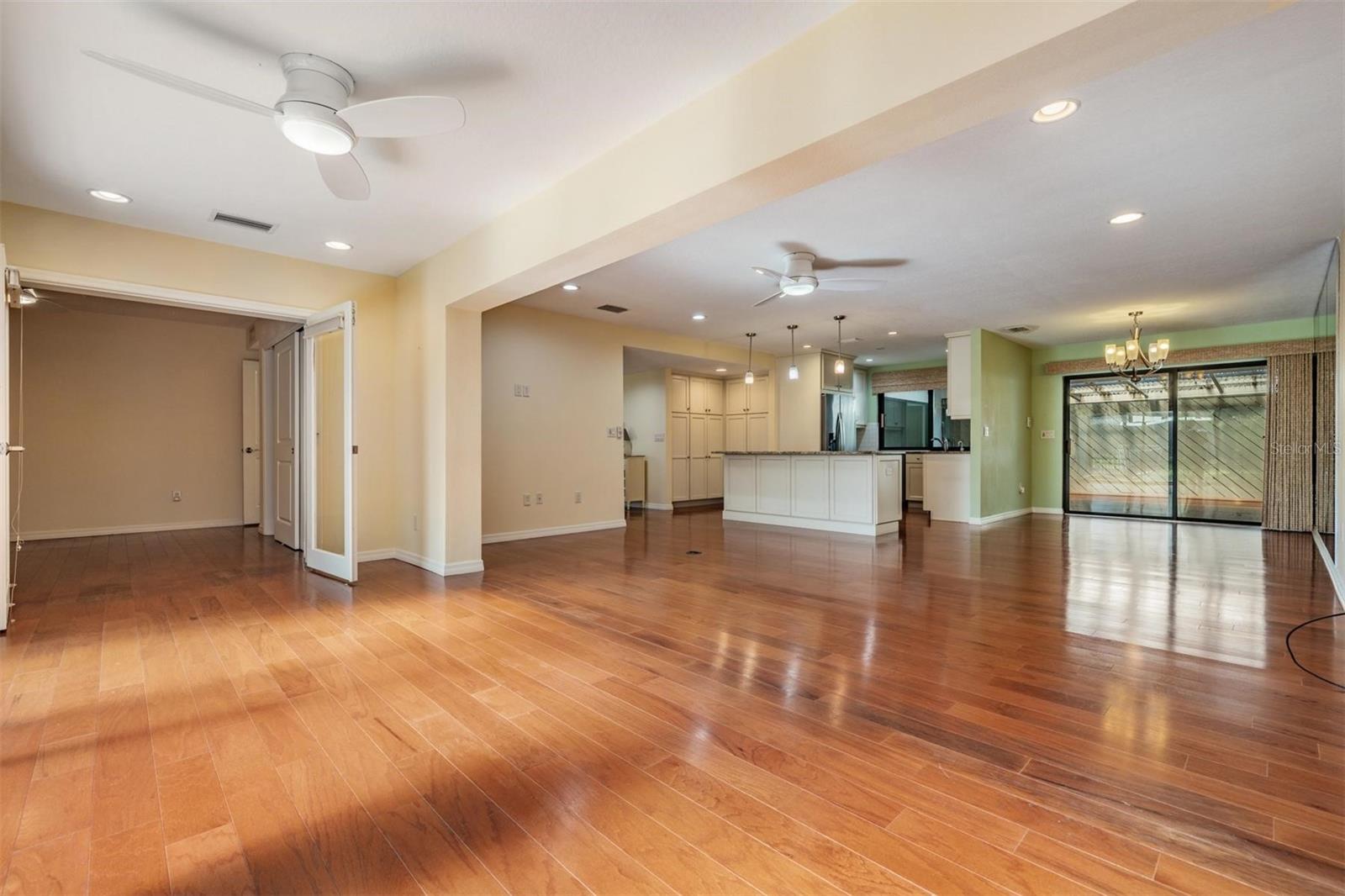 Image 8 of 37 For 14215 Cypress Circle