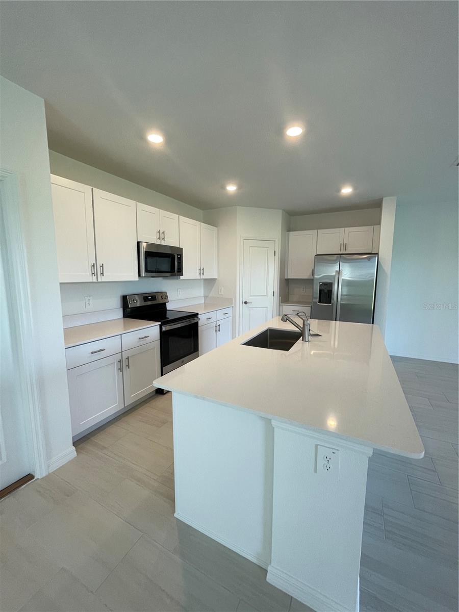 Image 6 of 25 For 11564 Radiant Shore Loop