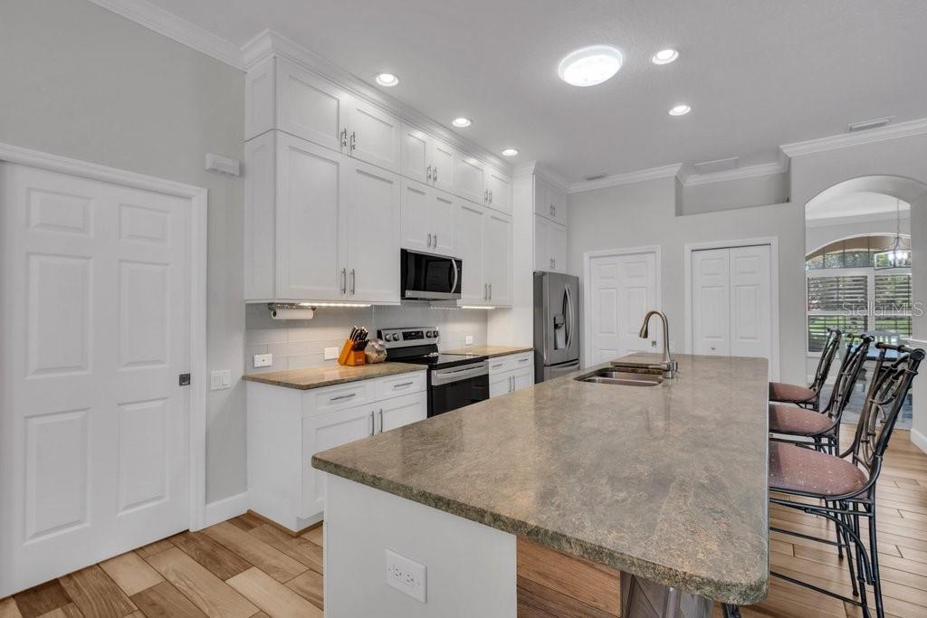 Image 18 of 44 For 6022 Kestrel Point Avenue