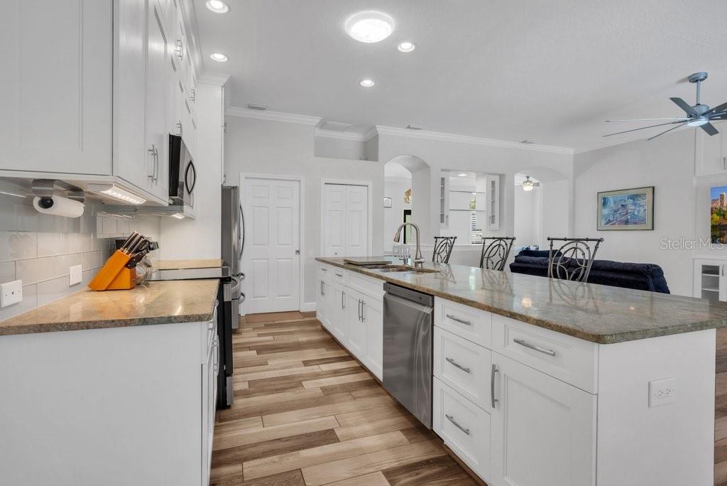 Image 19 of 44 For 6022 Kestrel Point Avenue