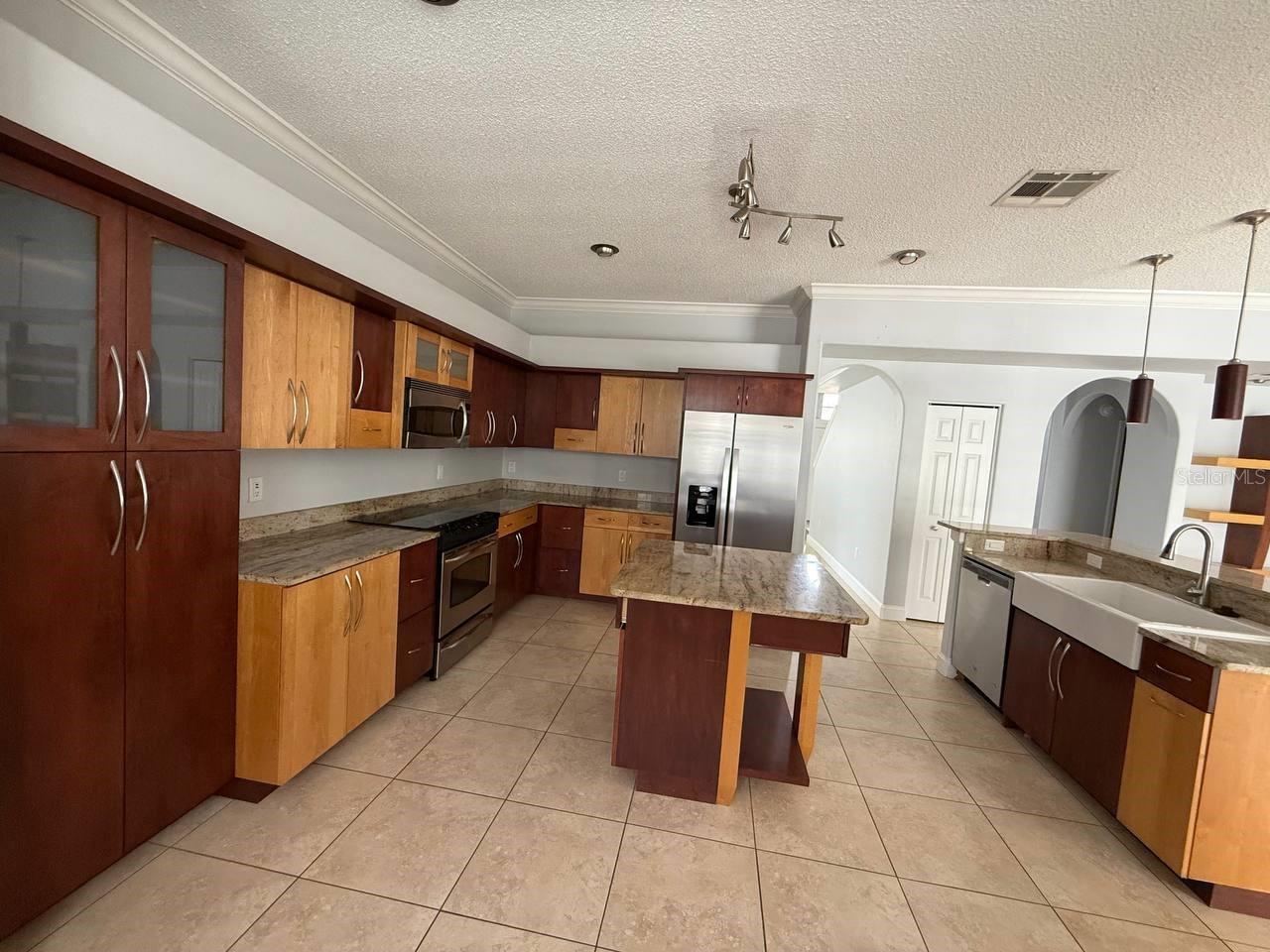 Image 10 of 27 For 1314 Key West Court