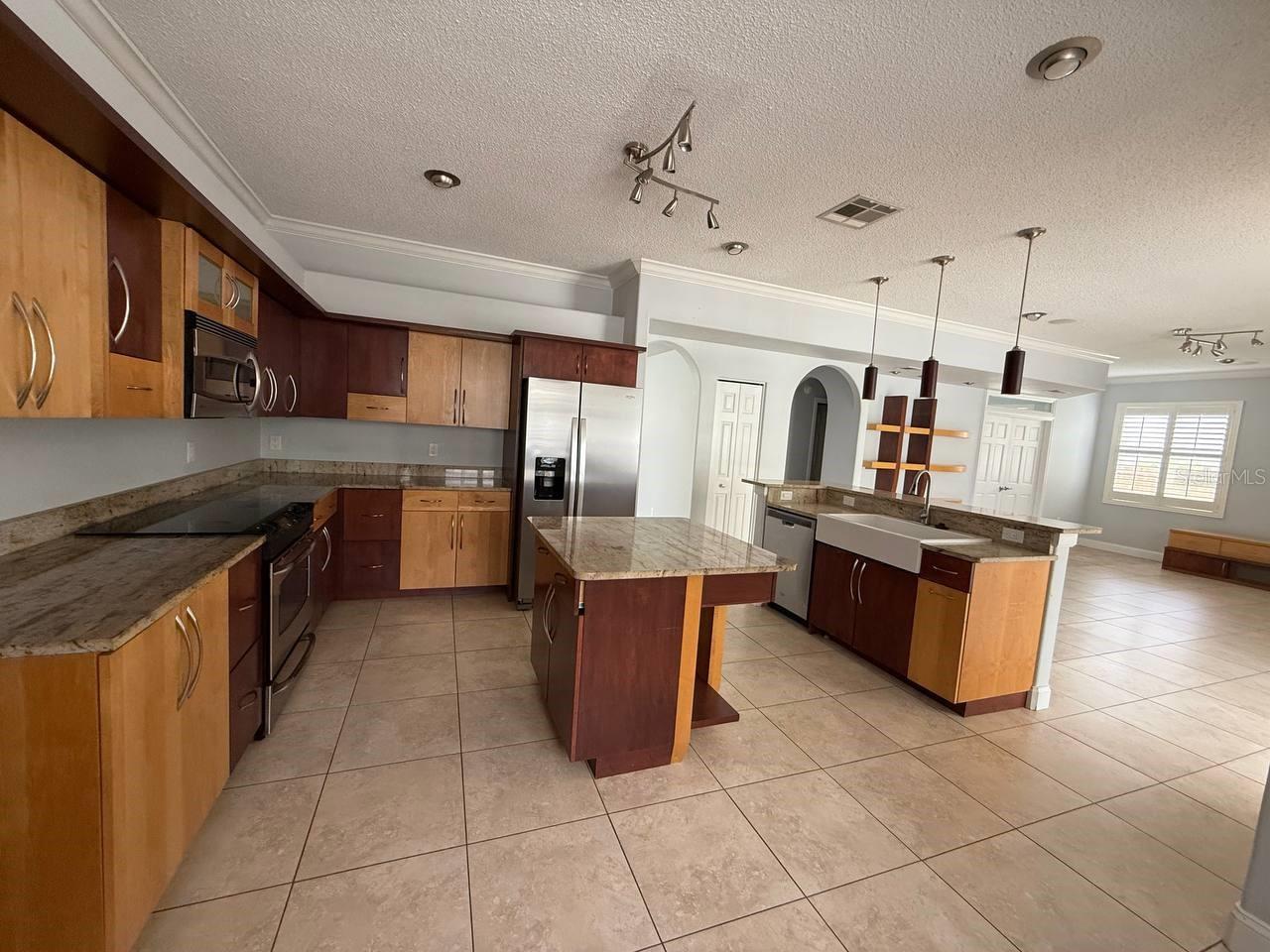 Image 11 of 27 For 1314 Key West Court