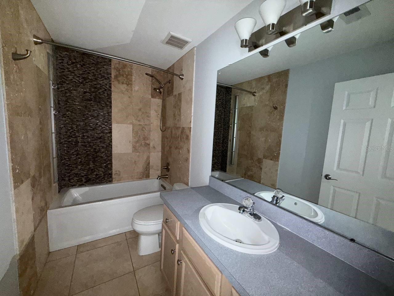 Image 17 of 27 For 1314 Key West Court