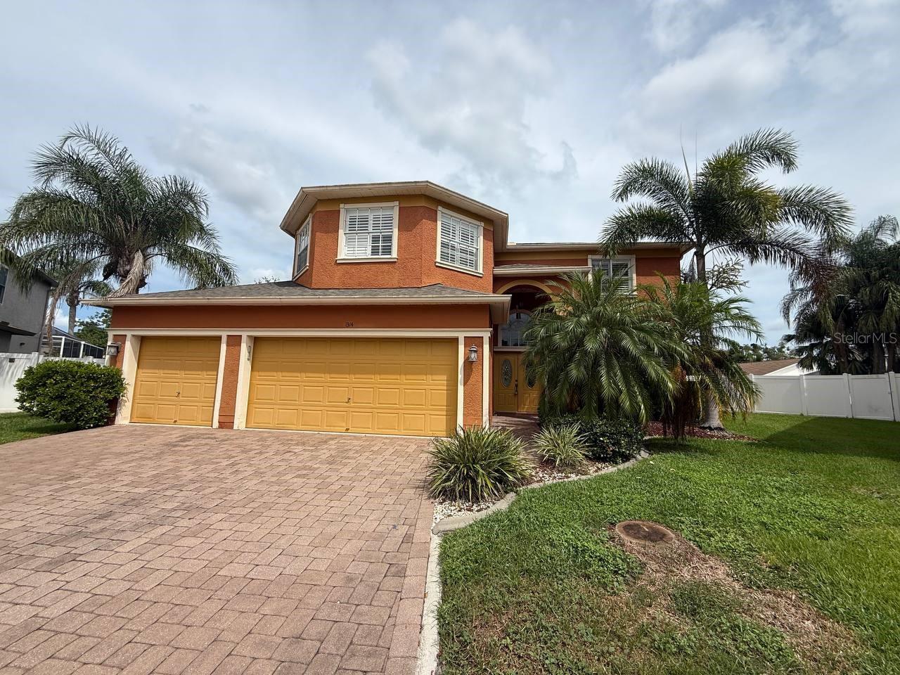 Image 2 of 27 For 1314 Key West Court