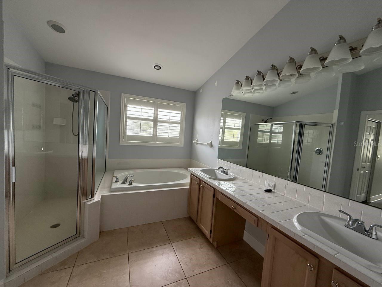 Image 22 of 27 For 1314 Key West Court