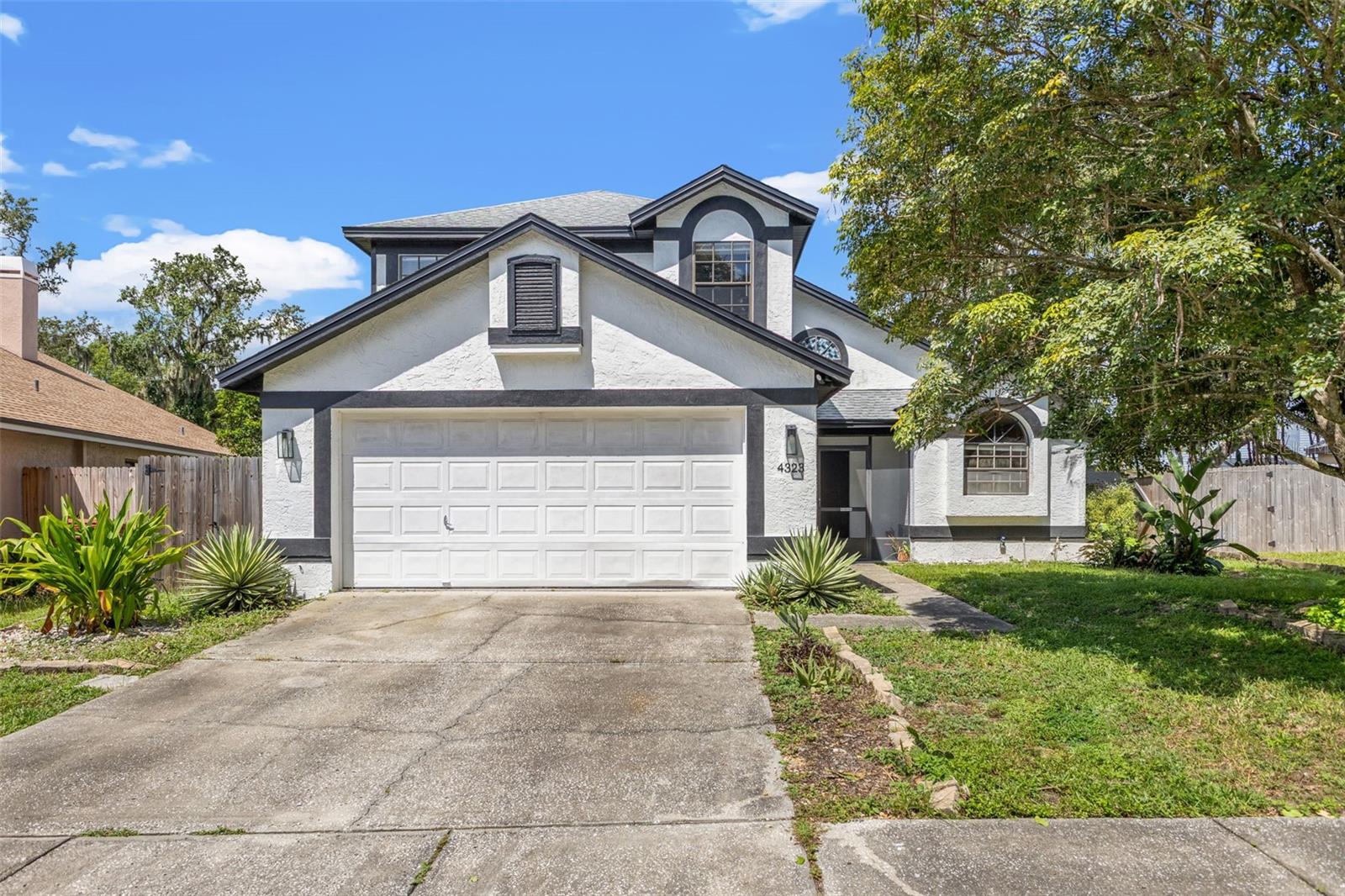 Image 2 of 52 For 4323 Kipling Avenue