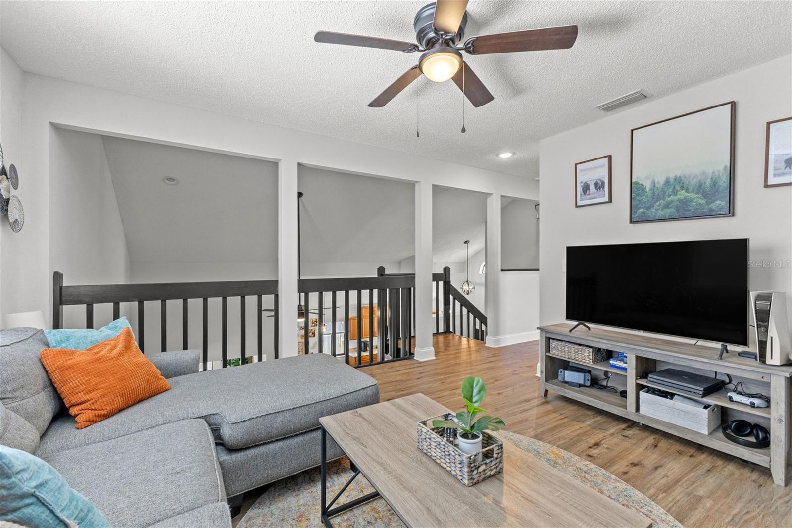 Image 21 of 52 For 4323 Kipling Avenue