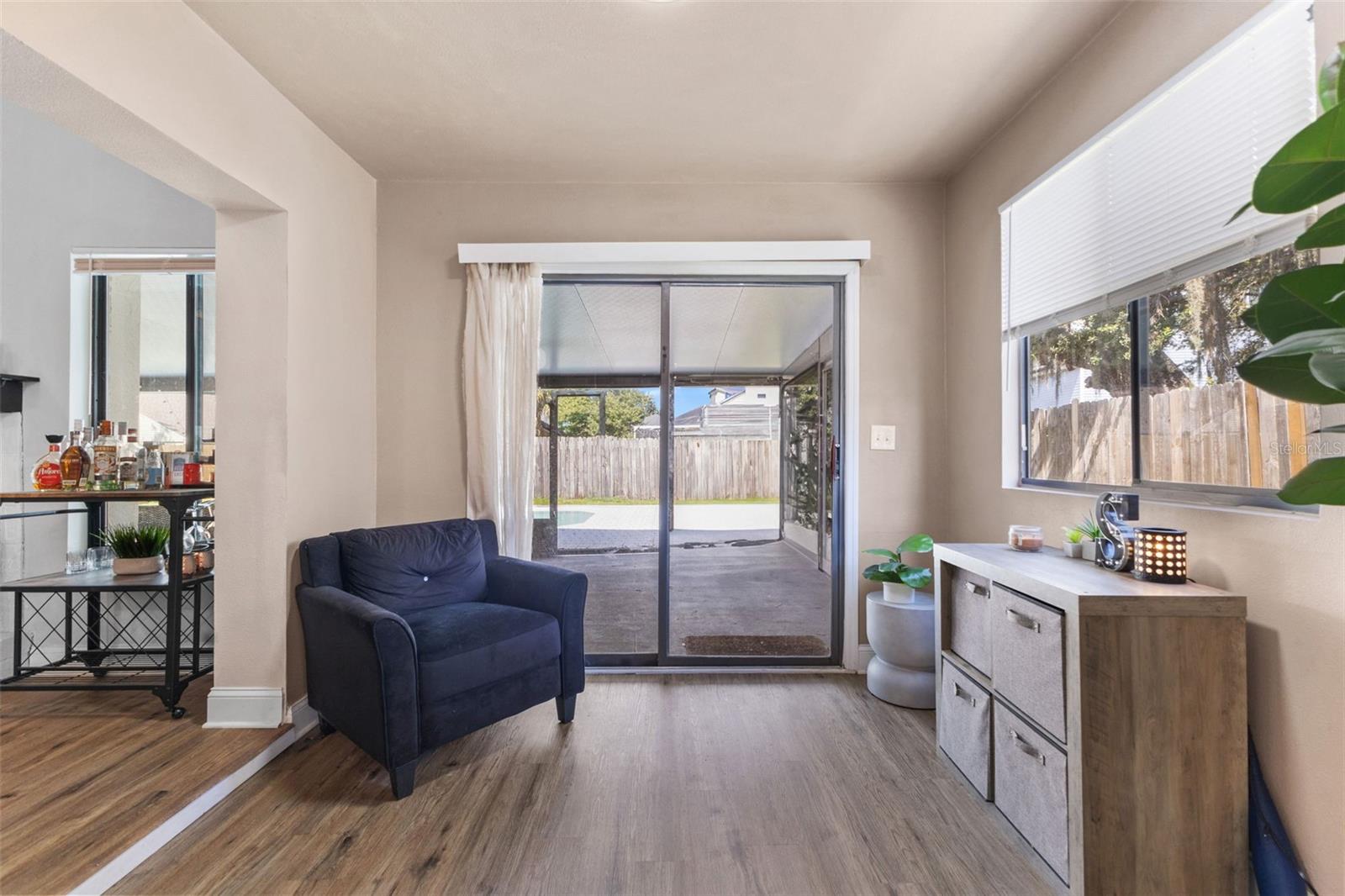 Image 33 of 52 For 4323 Kipling Avenue