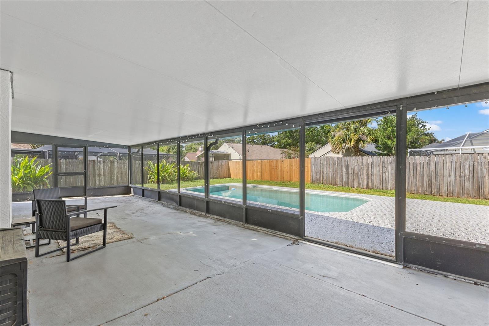 Image 36 of 52 For 4323 Kipling Avenue