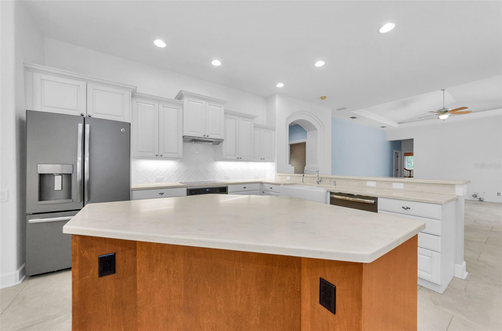 Image 23 of 83 For 3972 Mimosa Place