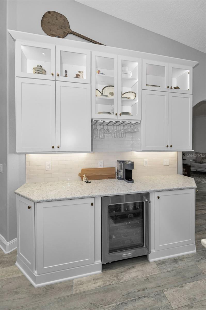 Image 27 of 100 For 4626 Ayron Terrace