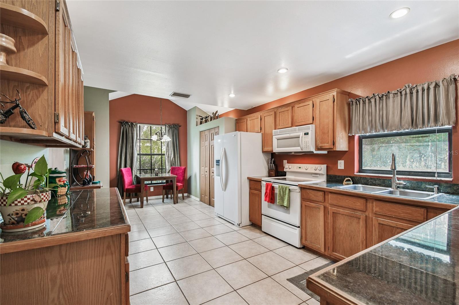 Image 14 of 66 For 8704 Tarrington Place