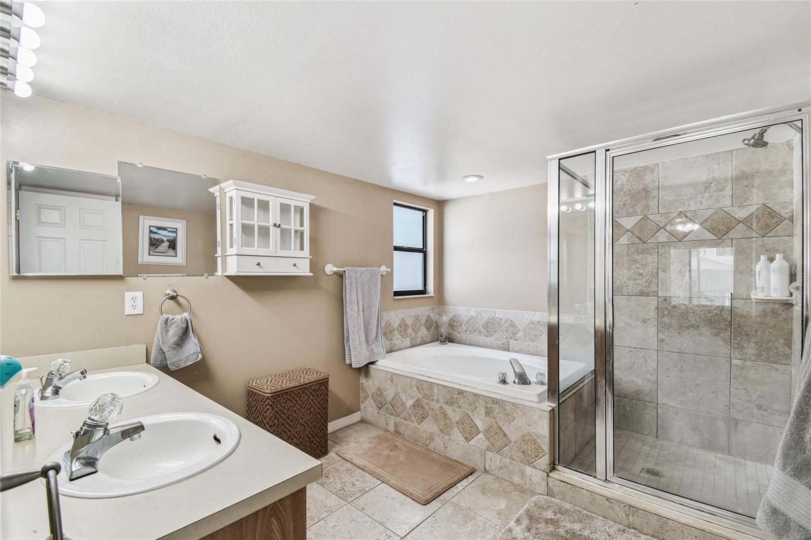 Image 21 of 66 For 8704 Tarrington Place