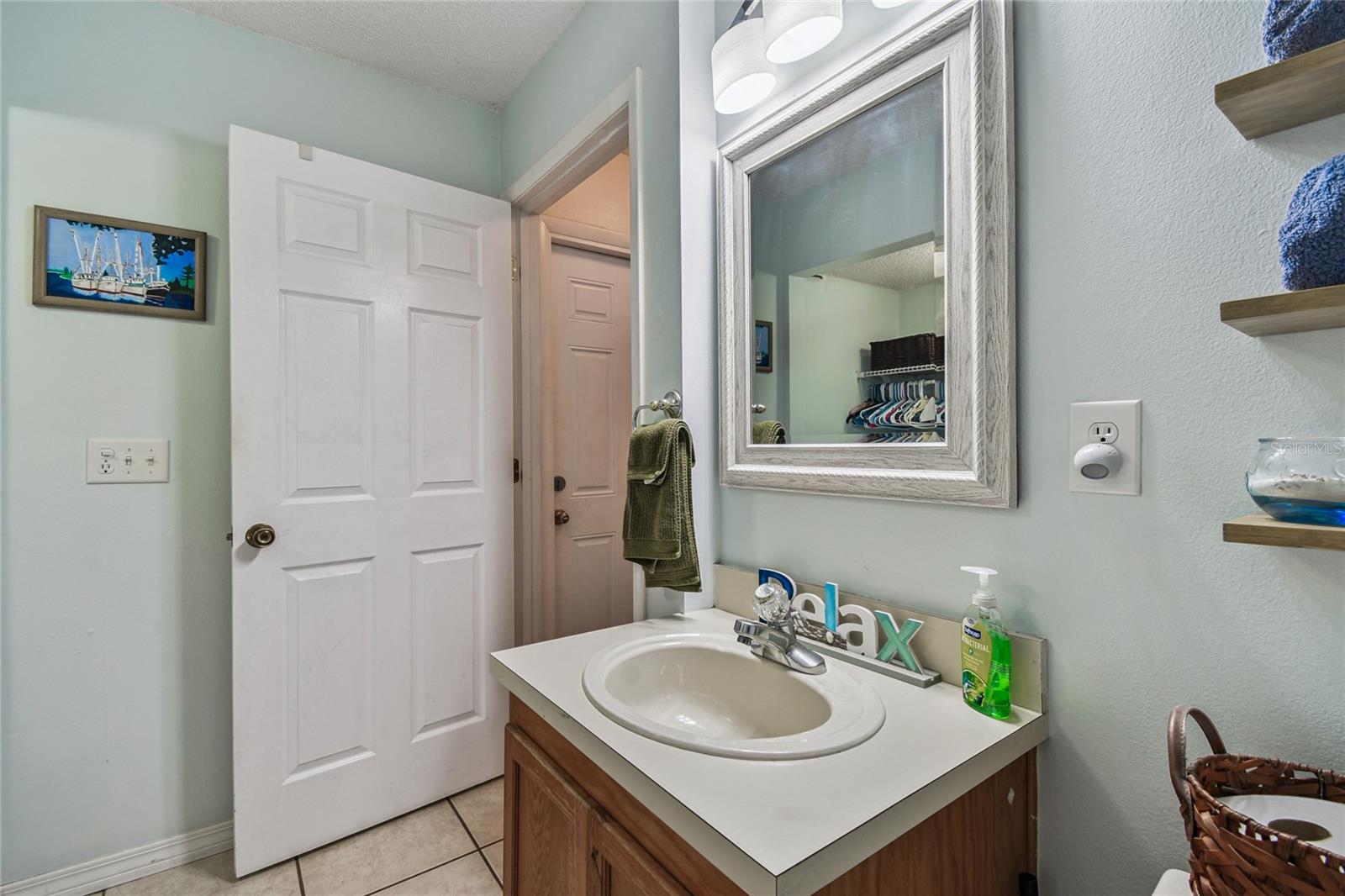 Image 25 of 66 For 8704 Tarrington Place