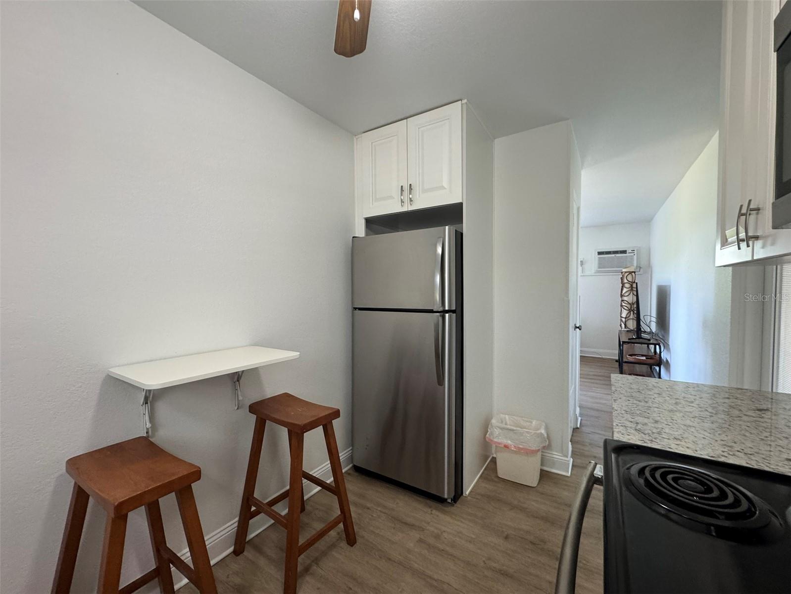 Image 12 of 18 For 487 1st Street S 105