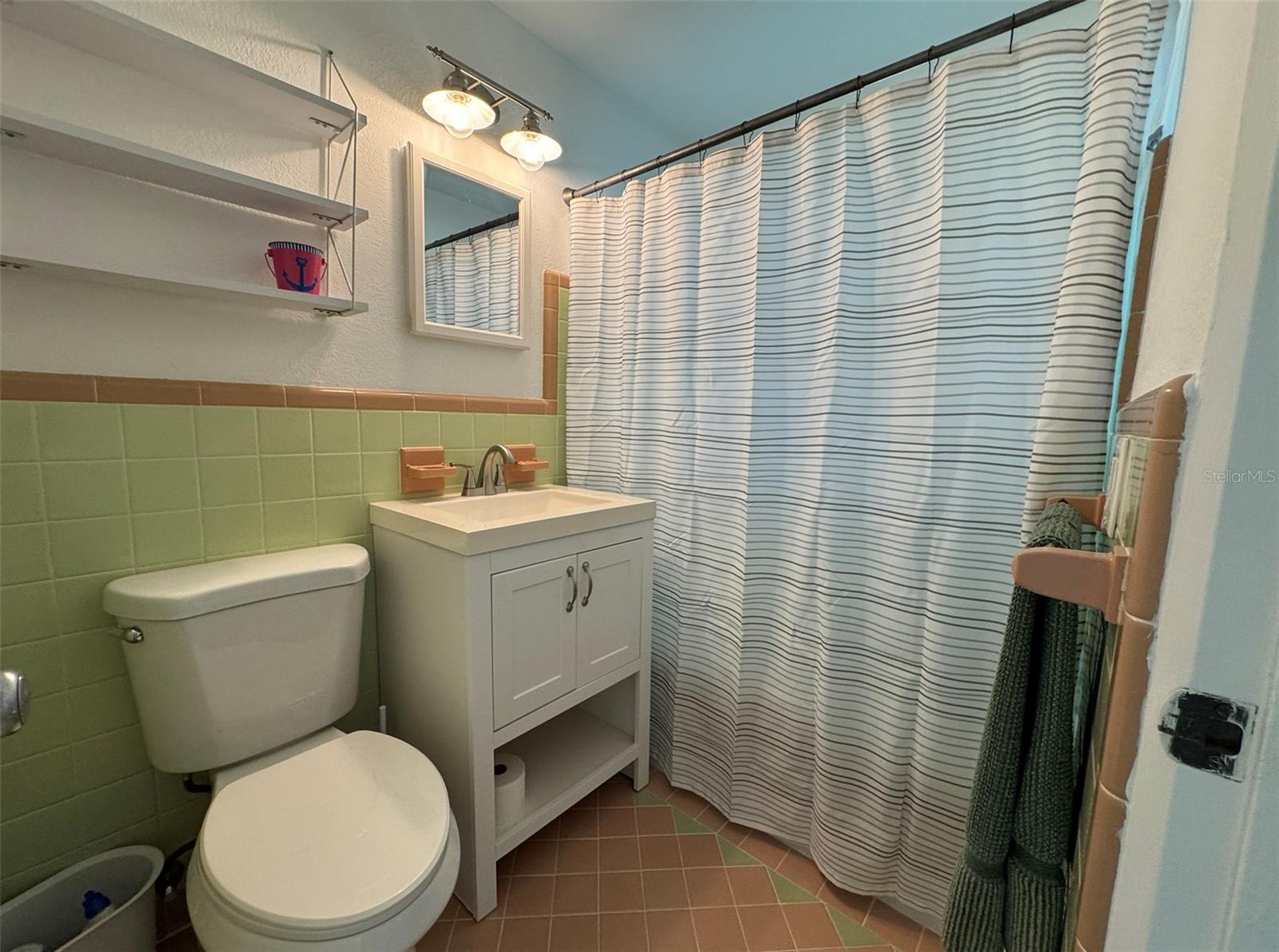 Image 17 of 18 For 487 1st Street S 105