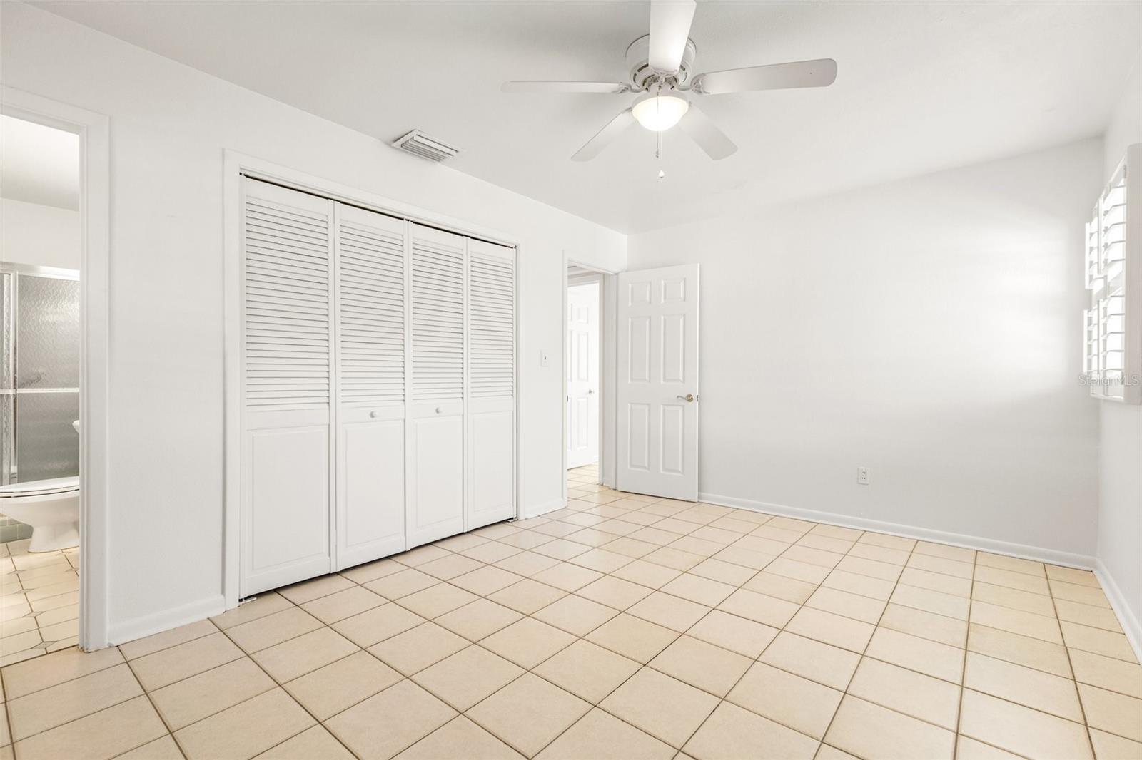 Listing photo id 15 for 3306 Alline Avenue