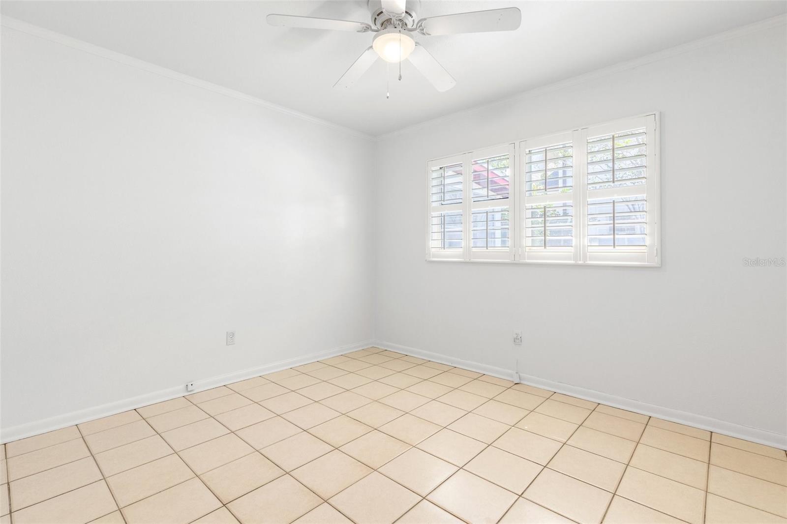 Listing photo id 18 for 3306 Alline Avenue