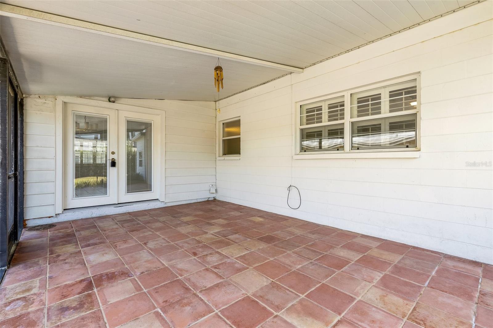 Listing photo id 25 for 3306 Alline Avenue