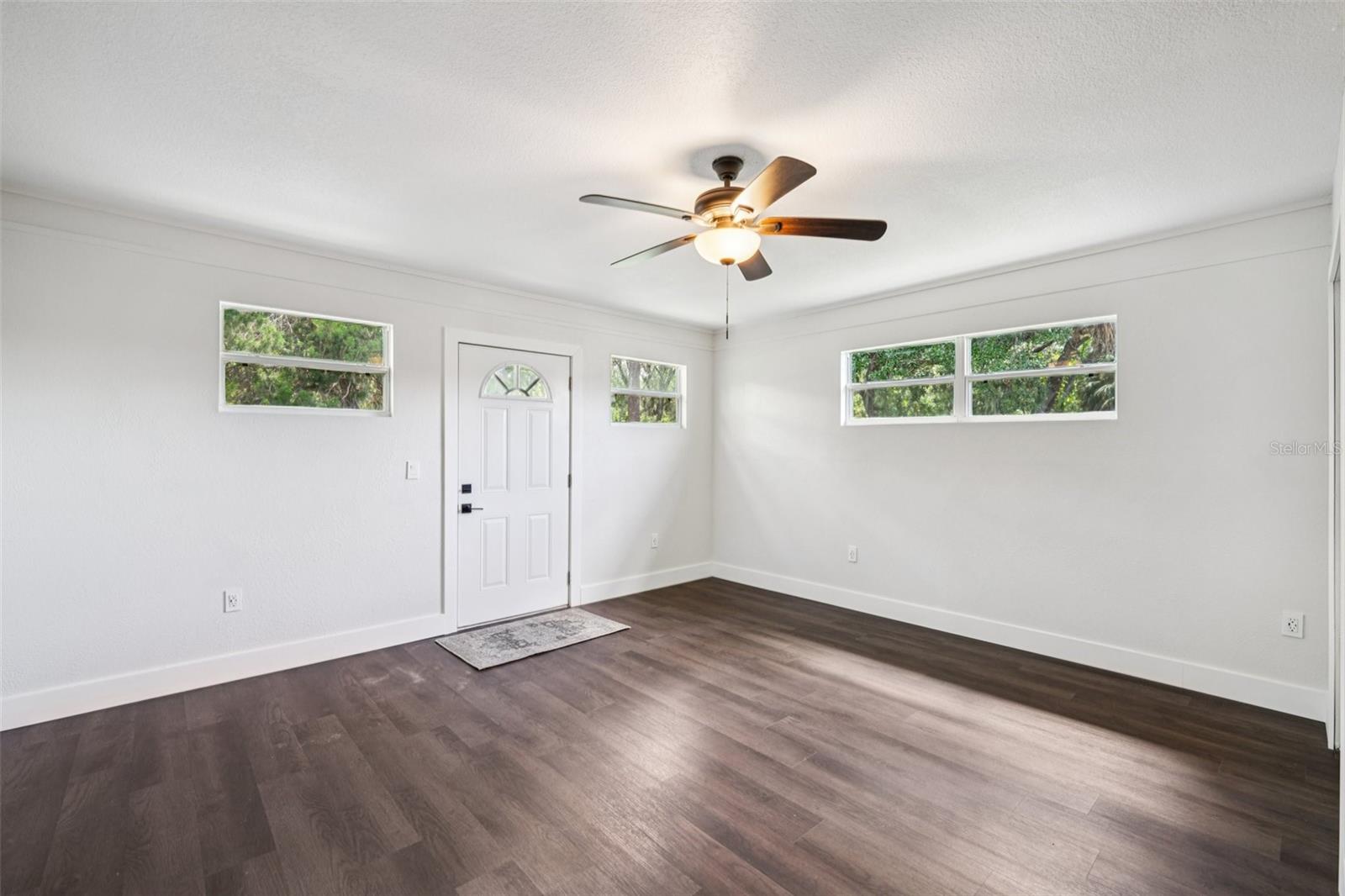 Image 19 of 34 For 4876 Shell Stream Boulevard