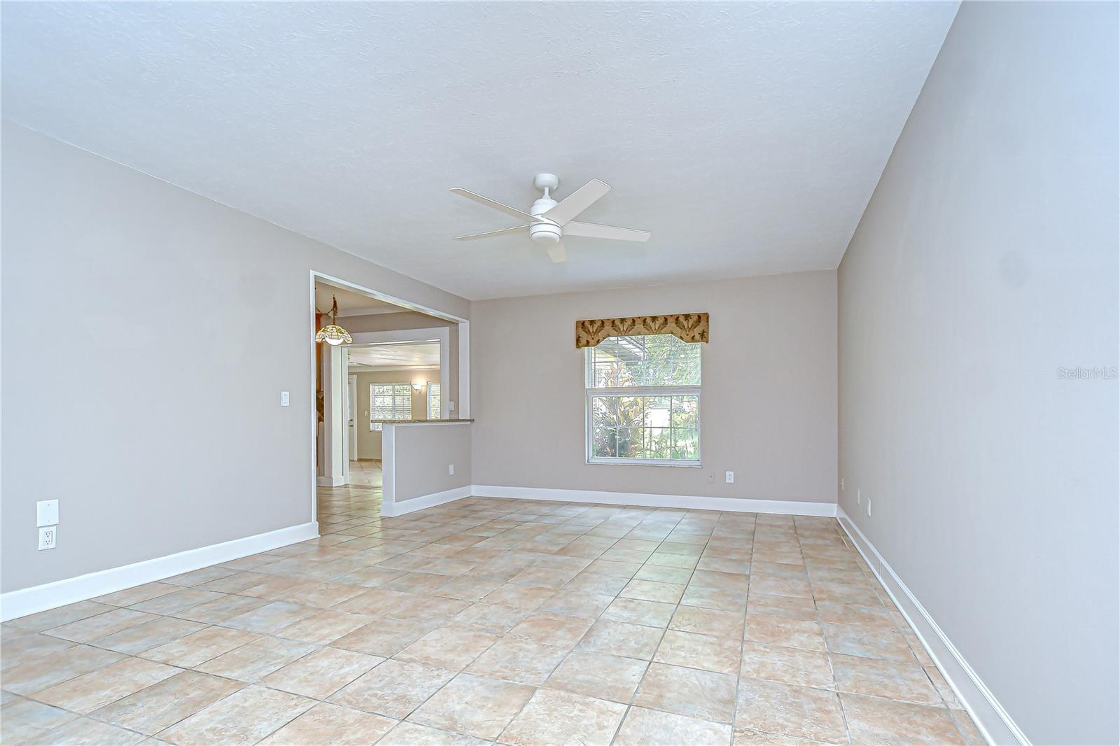 Image 8 of 26 For 4625 Glenside Circle