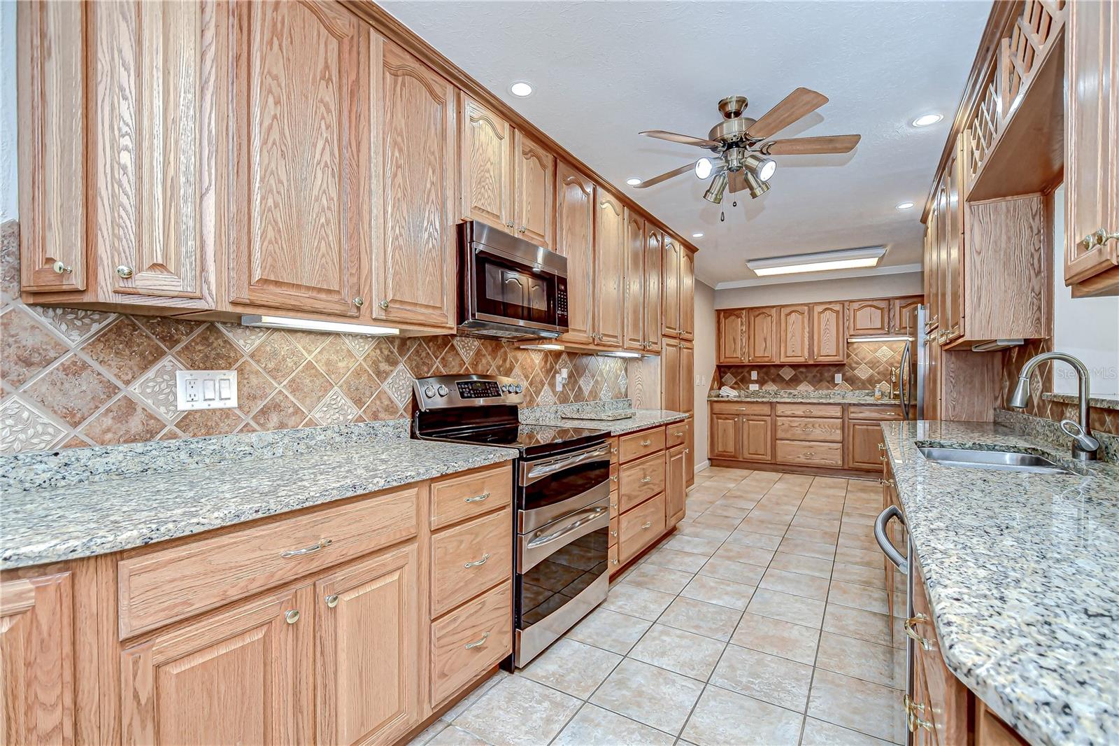 Image 9 of 26 For 4625 Glenside Circle