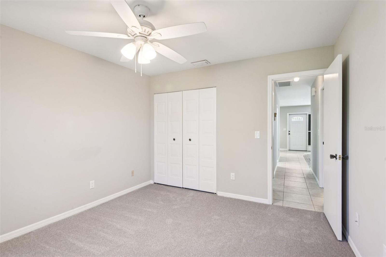 Image 24 of 63 For 2304 Glenmore Circle 327