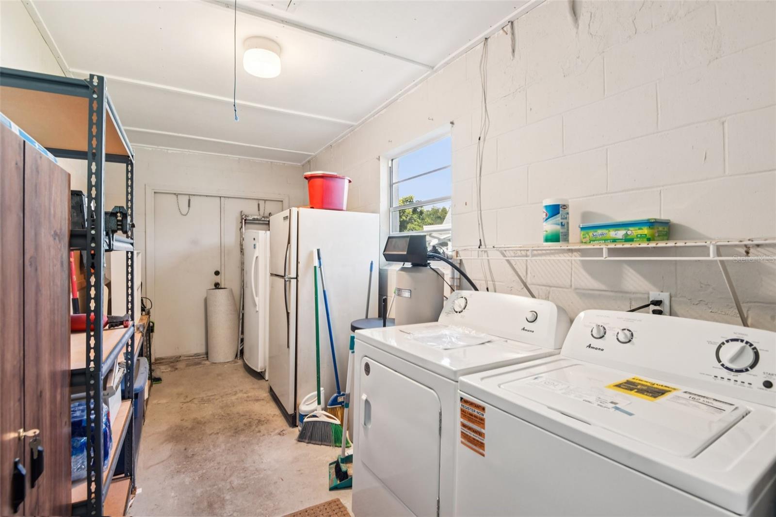 Image 30 of 63 For 2304 Glenmore Circle 327
