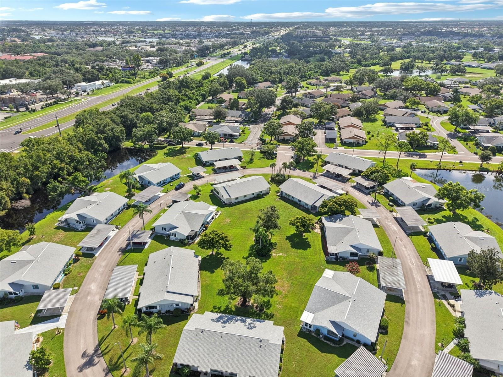 Image 40 of 63 For 2304 Glenmore Circle 327