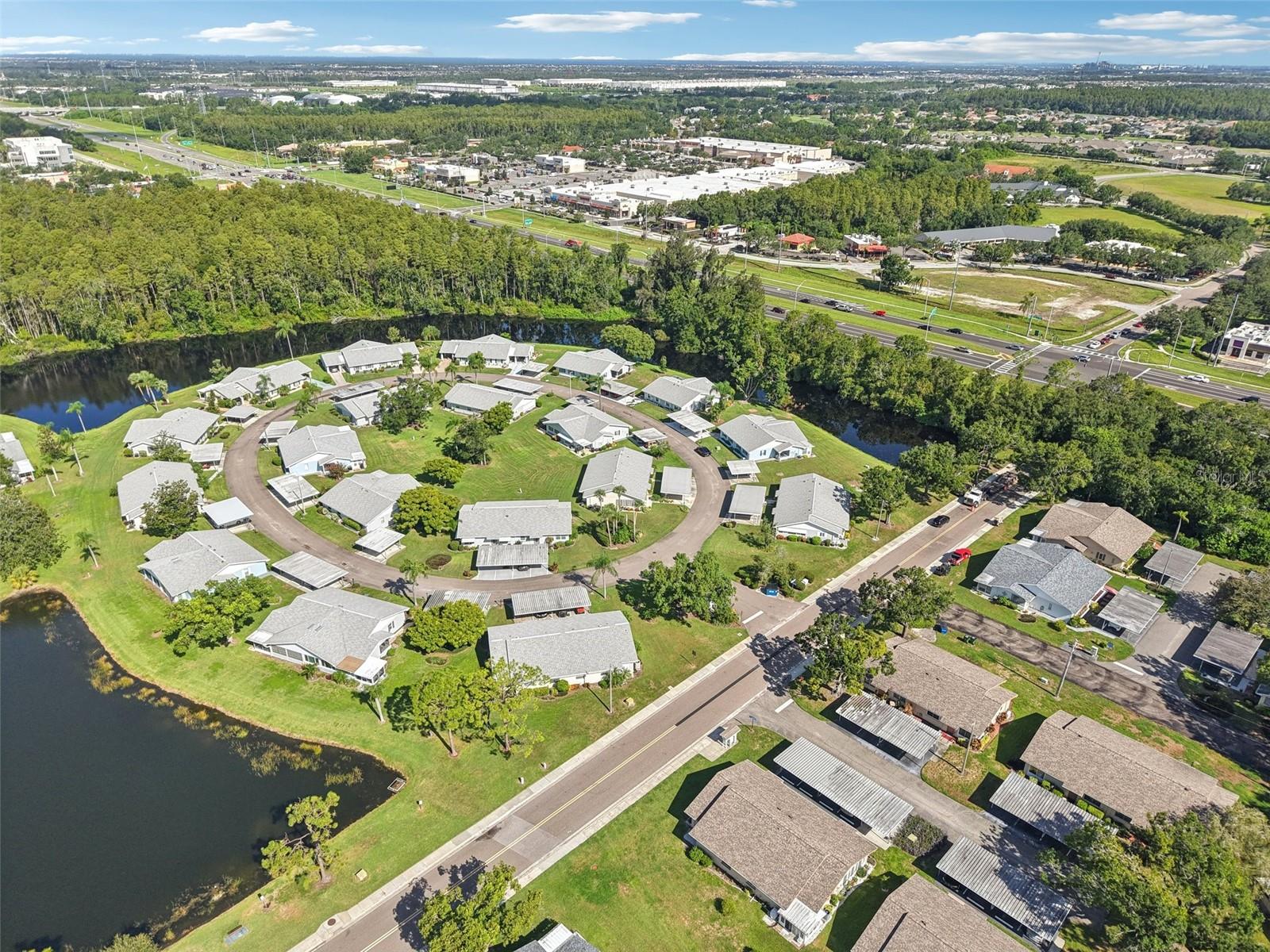 Image 41 of 63 For 2304 Glenmore Circle 327