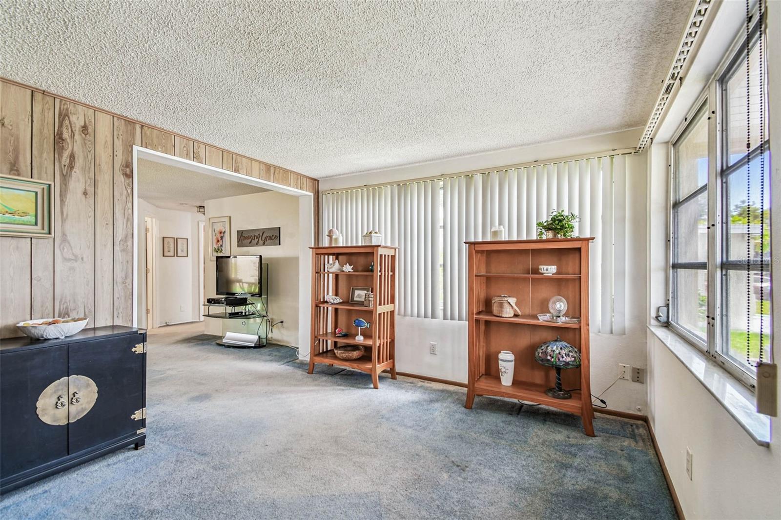 Image 4 of 55 For 10513 121st Avenue