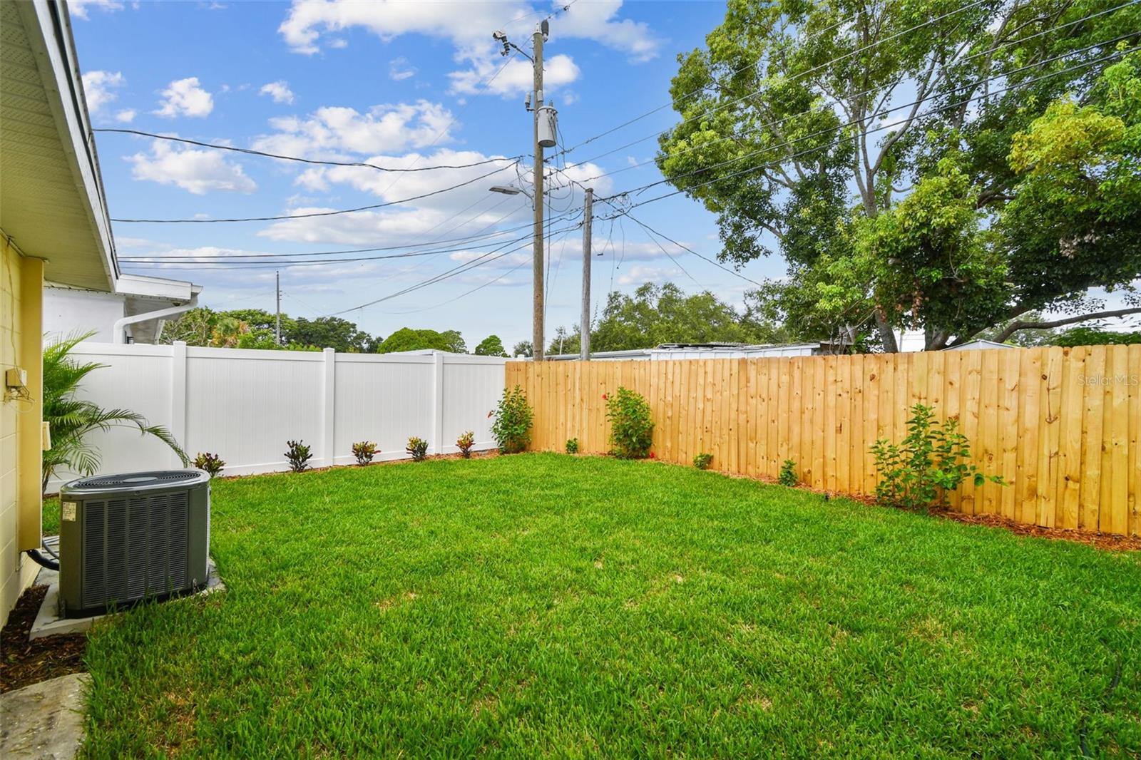 Image 43 of 55 For 10513 121st Avenue
