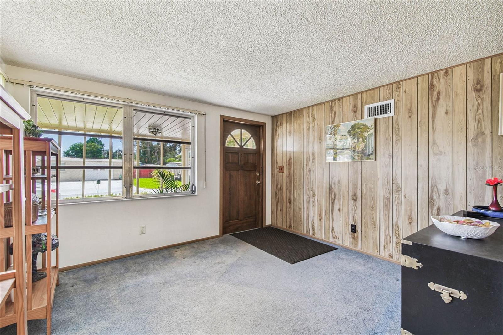 Image 5 of 55 For 10513 121st Avenue