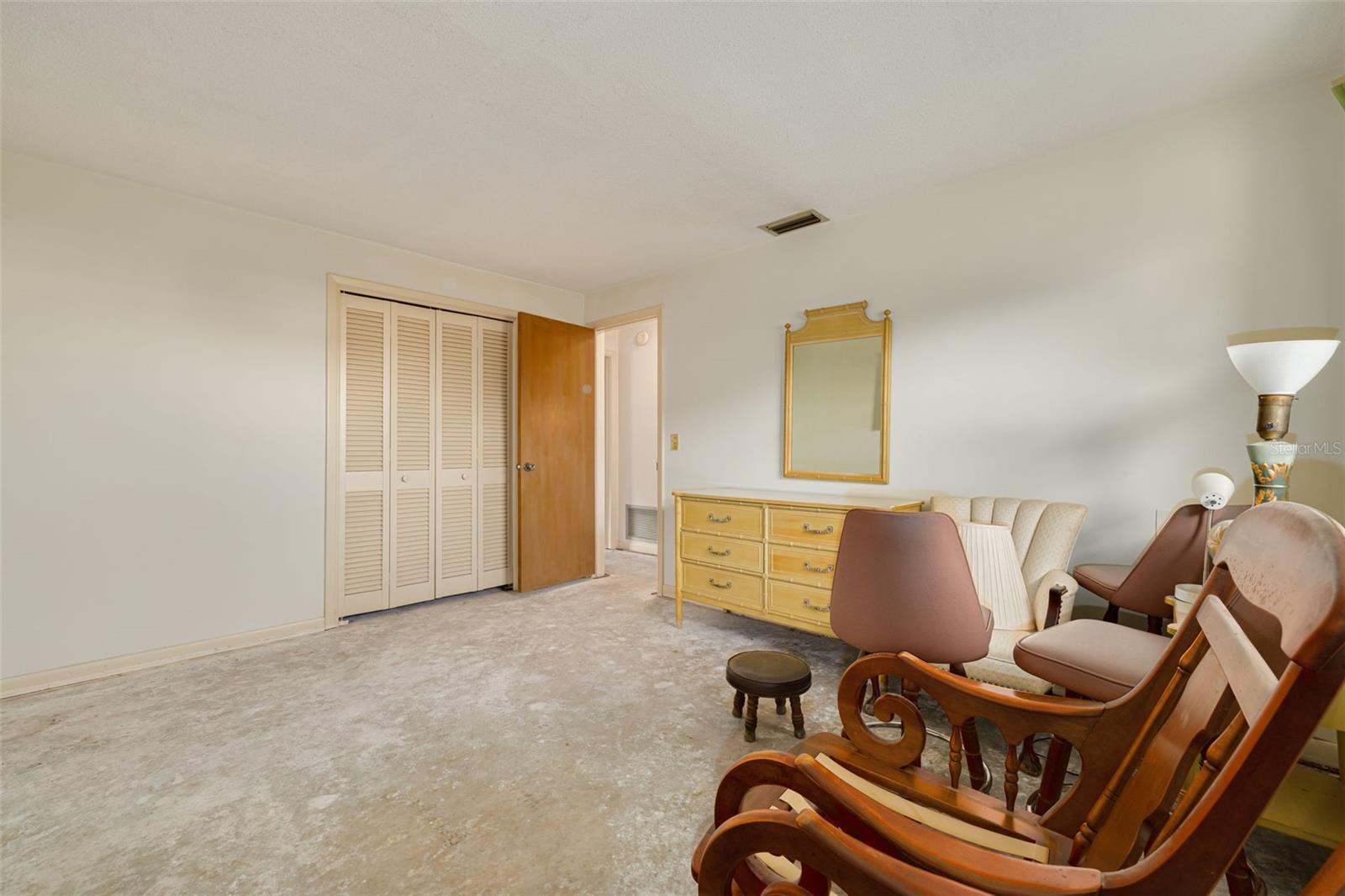 Listing photo id 21 for 4415 Clearwater Harbor Drive N