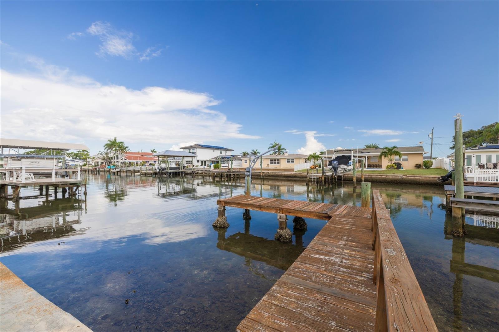 Listing photo id 33 for 4415 Clearwater Harbor Drive N