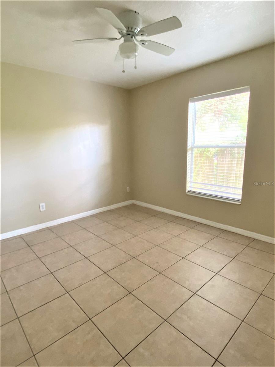 Image 11 of 16 For 2311 Henry Avenue