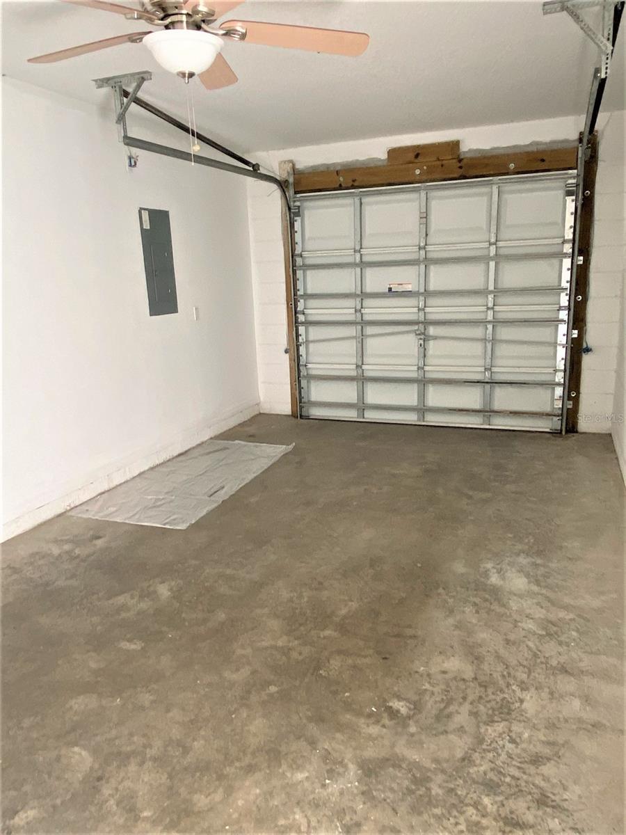 Image 15 of 16 For 2311 Henry Avenue