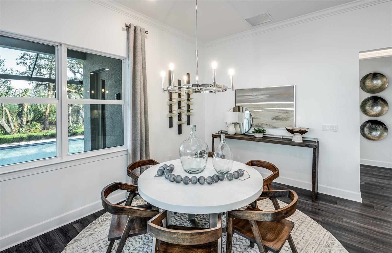 Image 10 of 29 For 26621 Bering Drive