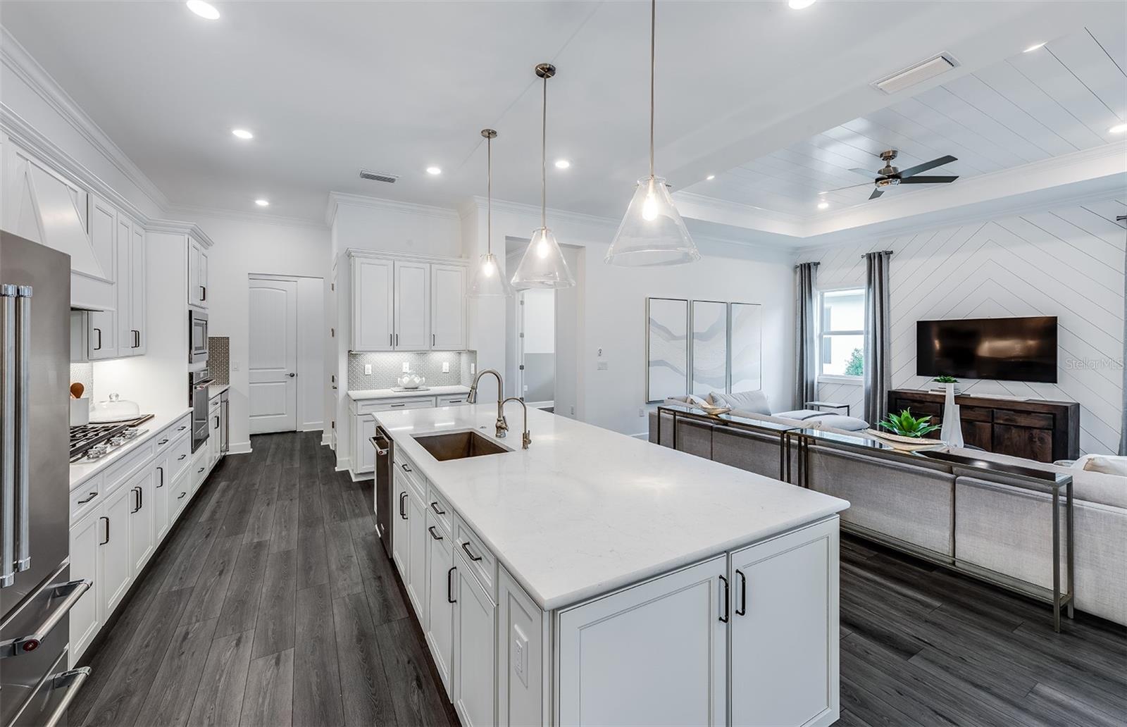 Image 6 of 29 For 26621 Bering Drive
