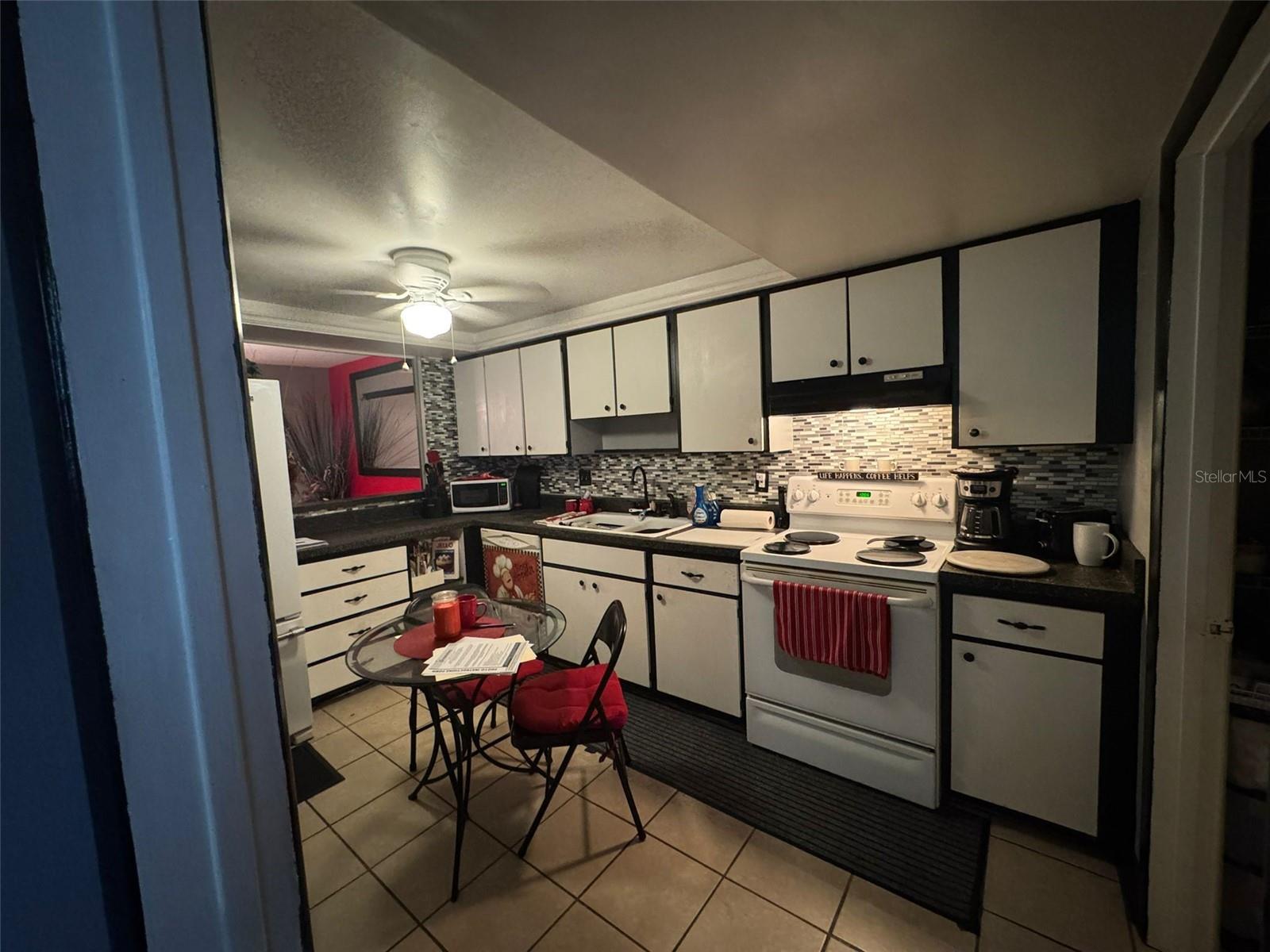 Image 12 of 25 For 7228 Cypress Cove Road 5