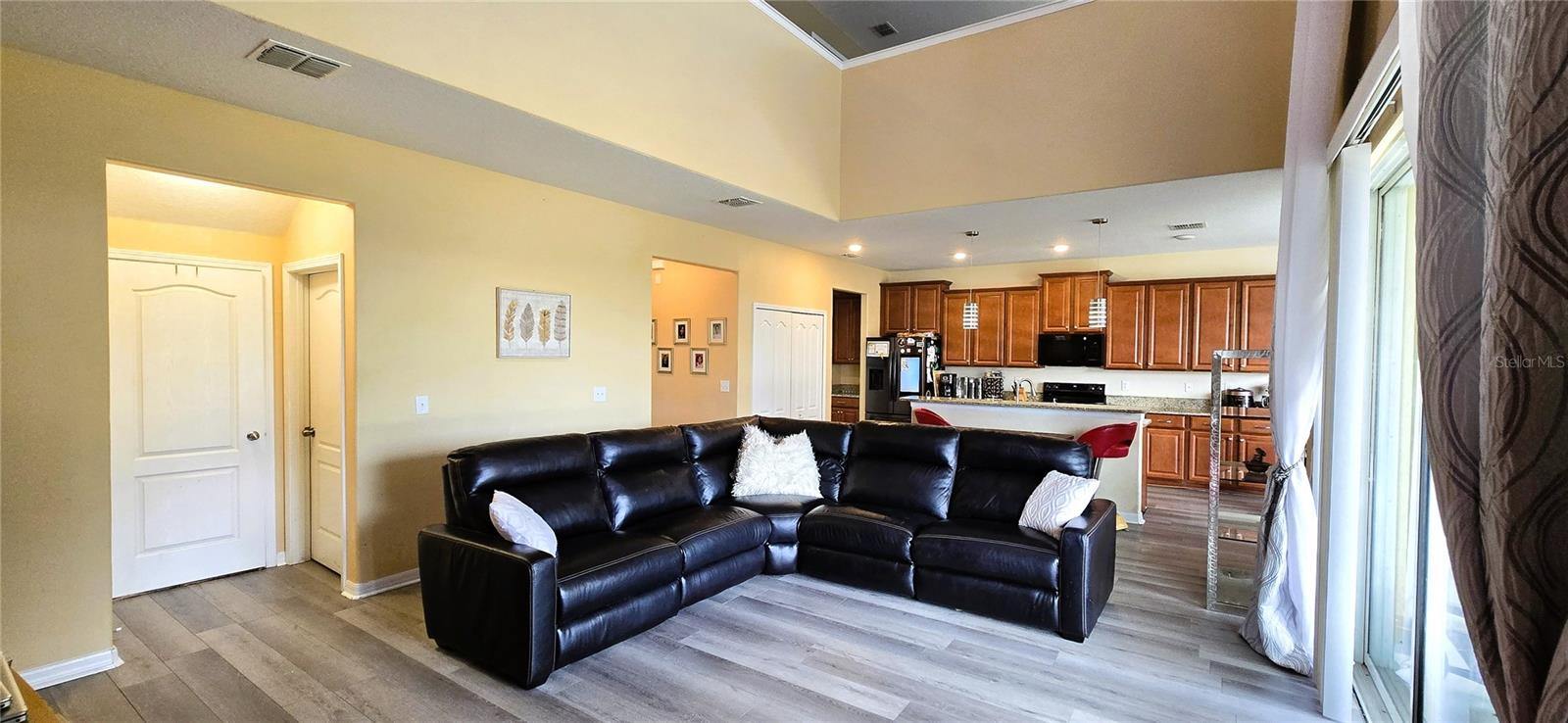 Image 12 of 37 For 2432 Cumberland Cliff Drive