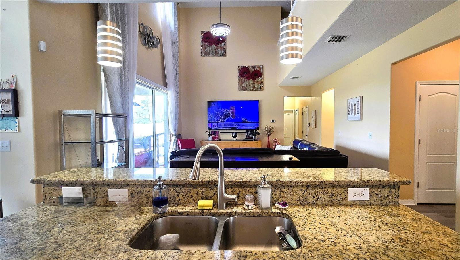 Image 16 of 37 For 2432 Cumberland Cliff Drive