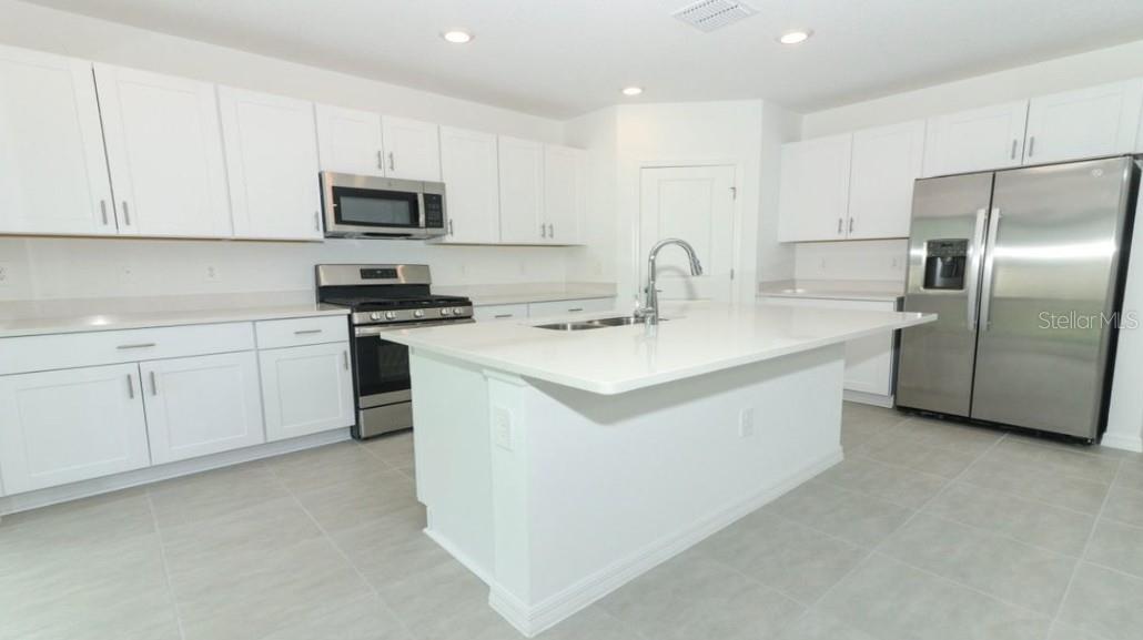 Image 4 of 19 For 2099 Babbling Brook Boulevard