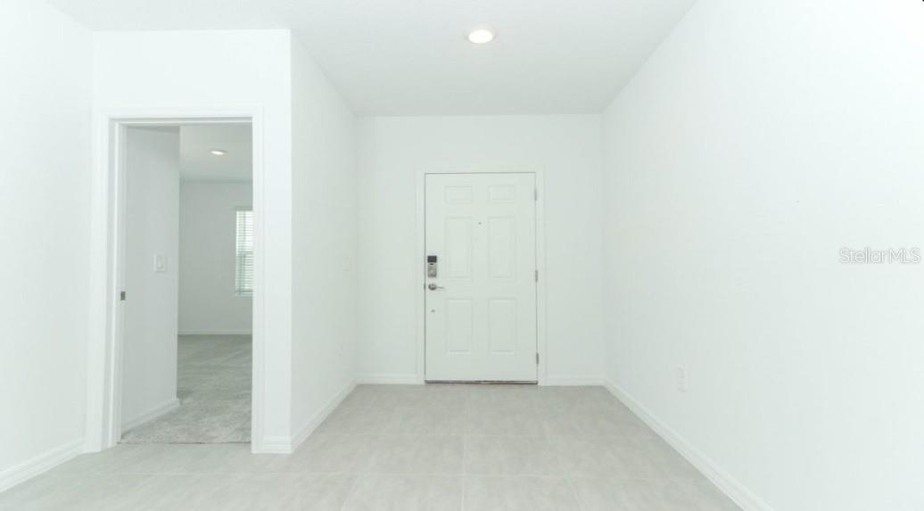 Image 7 of 19 For 2099 Babbling Brook Boulevard