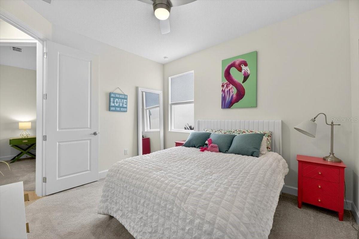 Image 34 of 66 For 991 Signet Drive