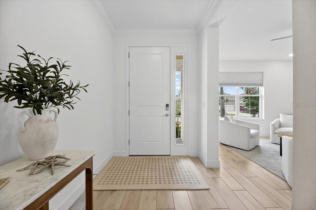 Image 9 of 66 For 991 Signet Drive