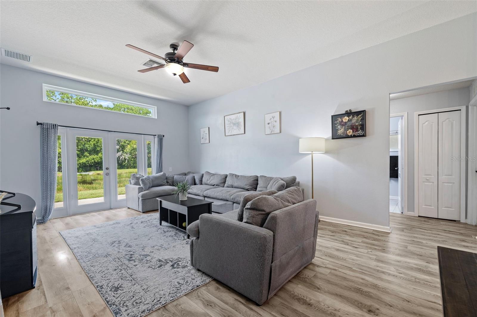 Image 19 of 53 For 25247 Lexington Oaks Boulevard