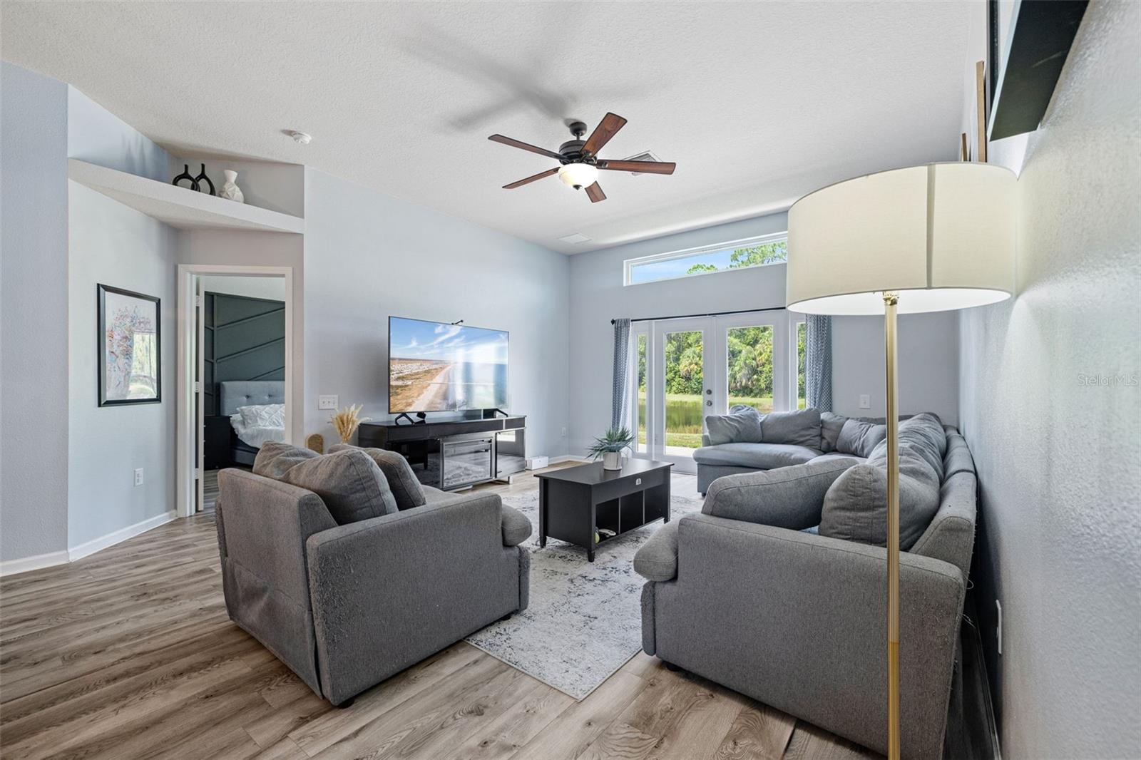 Image 21 of 53 For 25247 Lexington Oaks Boulevard