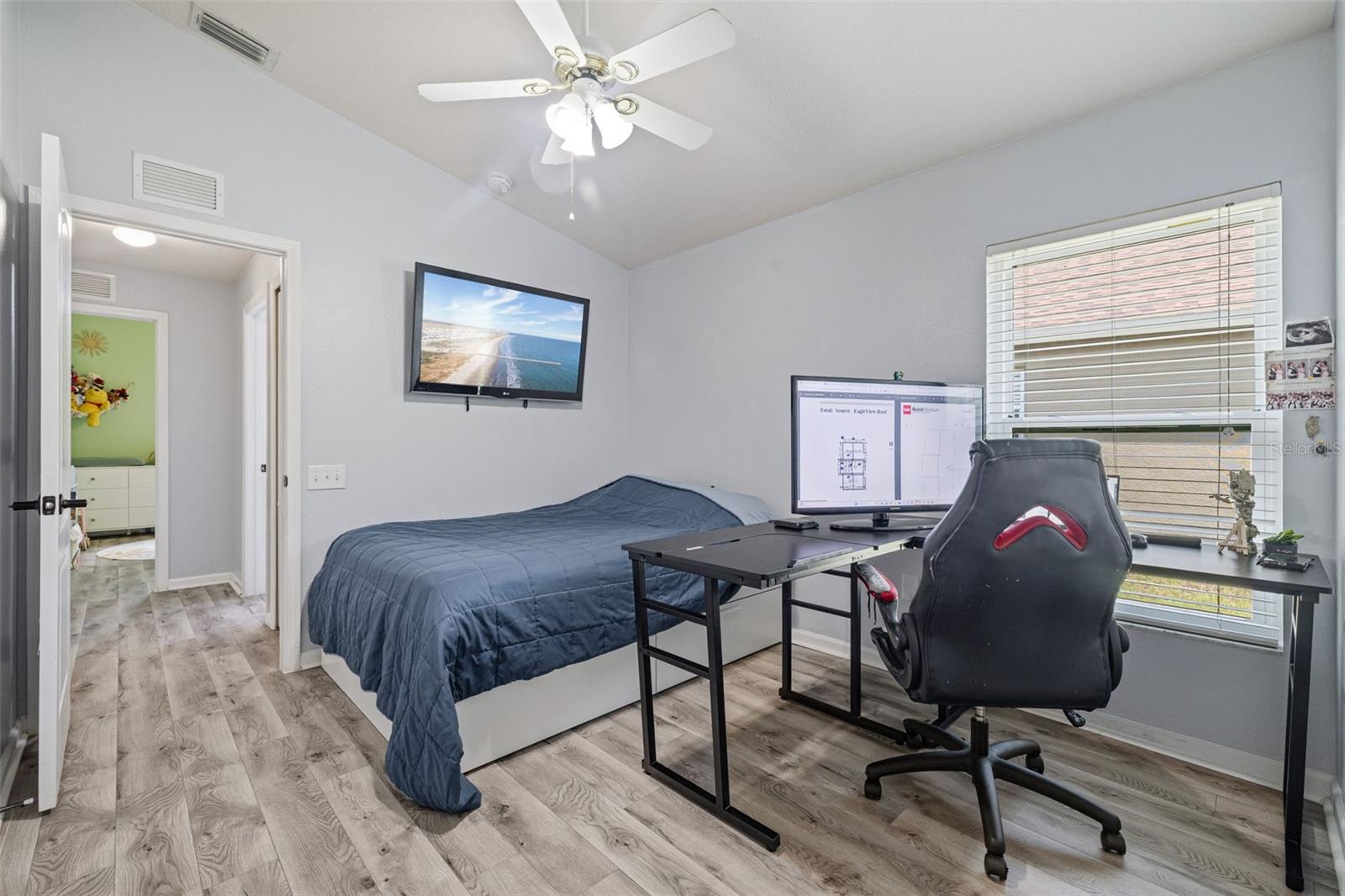 Image 29 of 53 For 25247 Lexington Oaks Boulevard