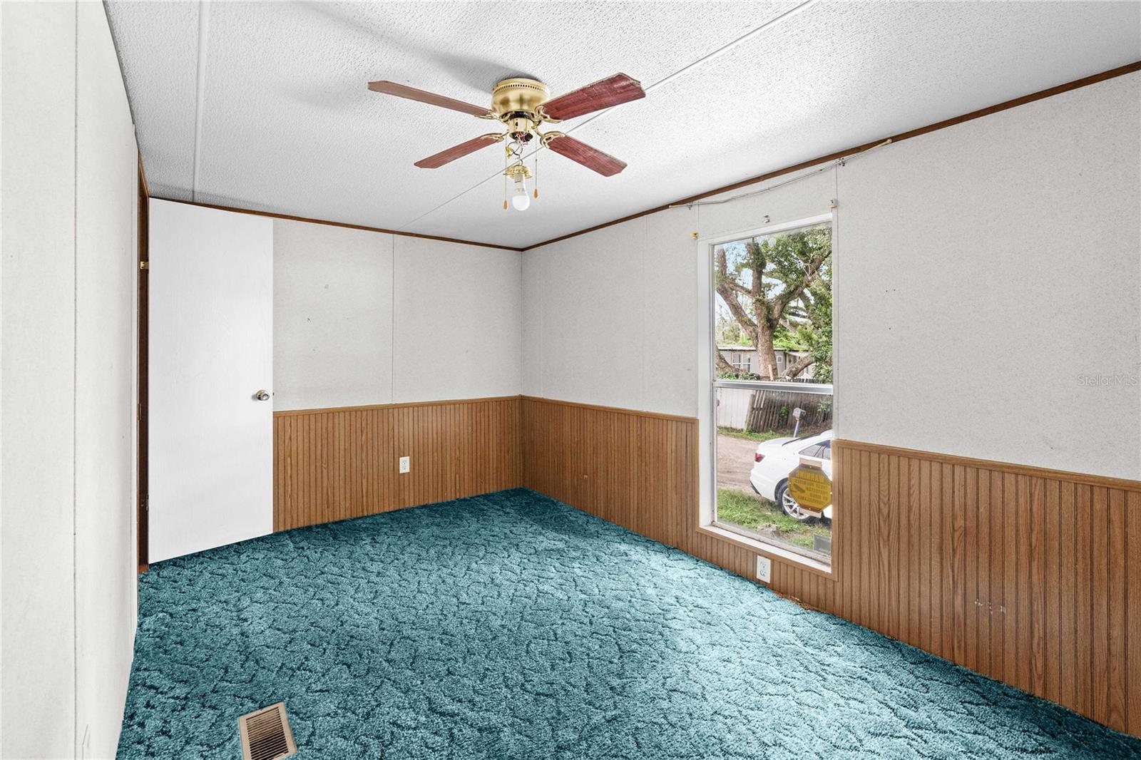 Image 13 of 30 For 39140 Orient Avenue